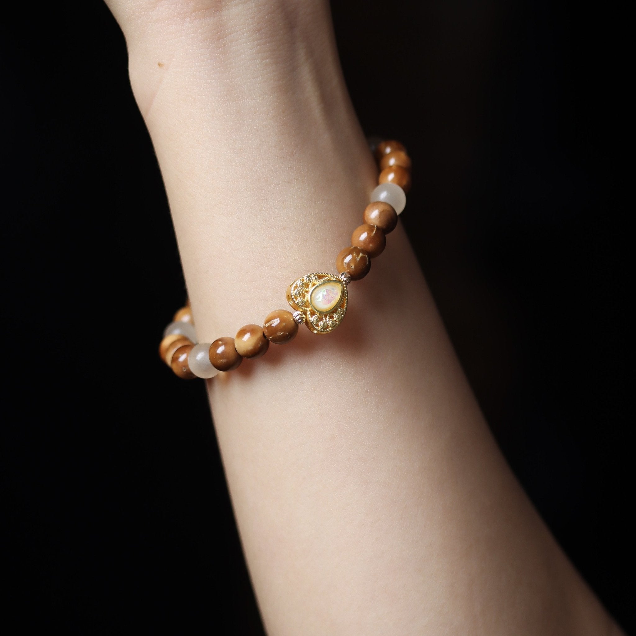 Cat’s Eye Pendant with Coquilla and Bashan Jade Bracelet - Bracelet - Feather Peace