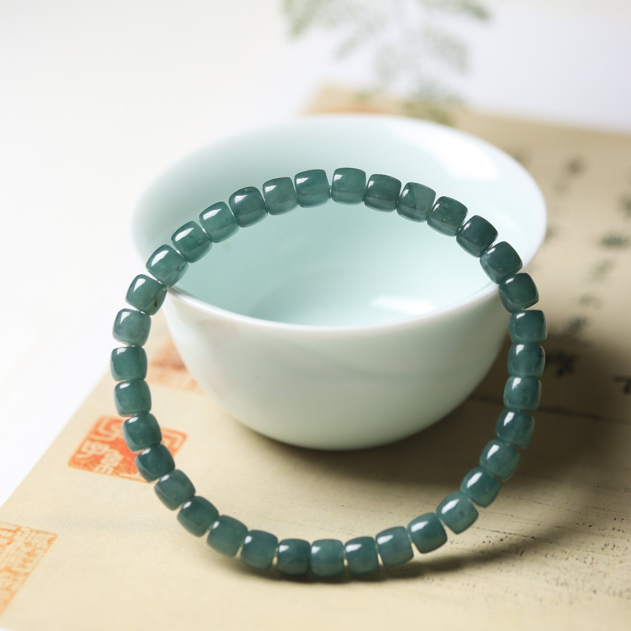 Dark Green Jadeite Bracelet - Bracelet - Feather Peace