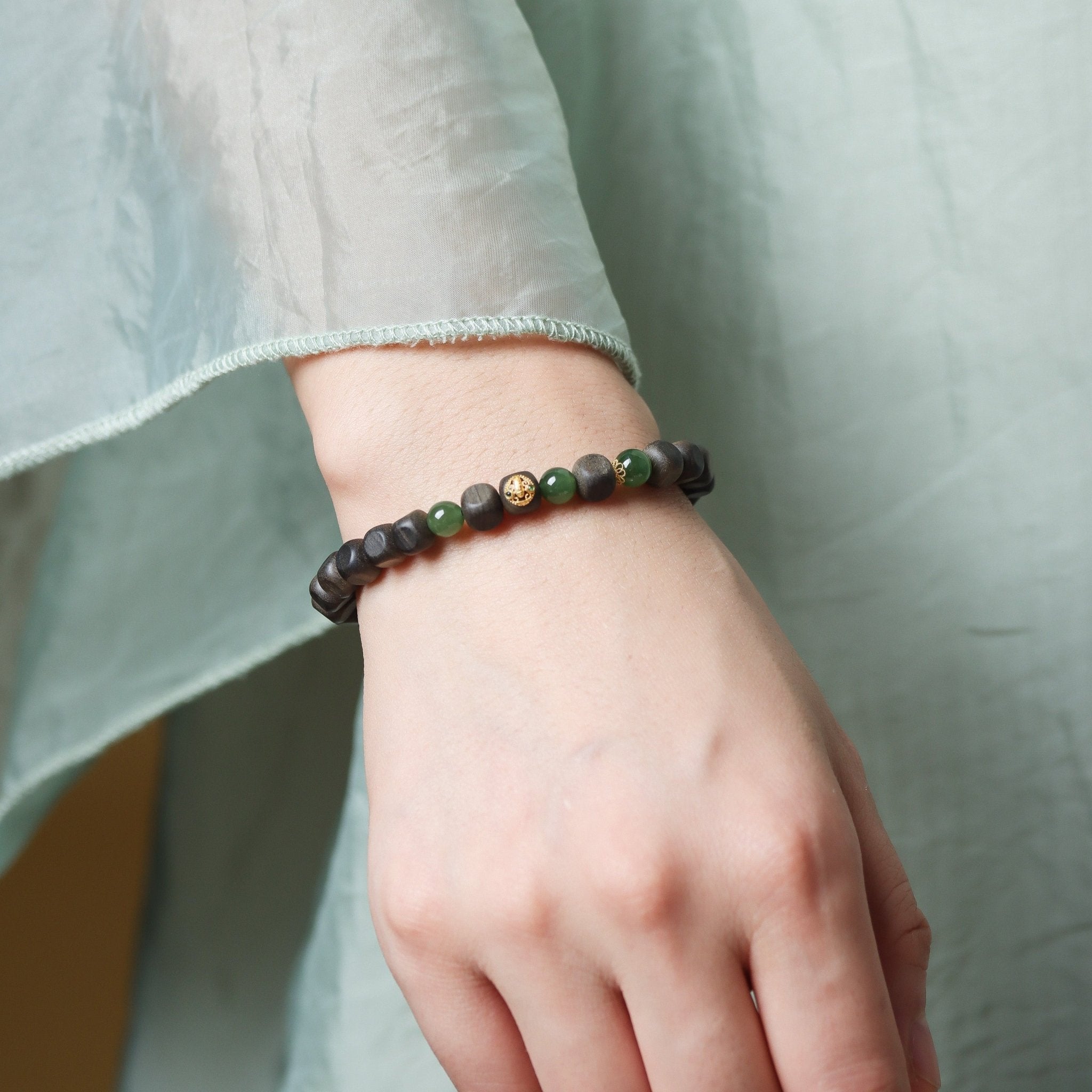 Laoshan Sandalwood and Green Jade Bracelet with 18K Gold - Bracelet - Feather Peace