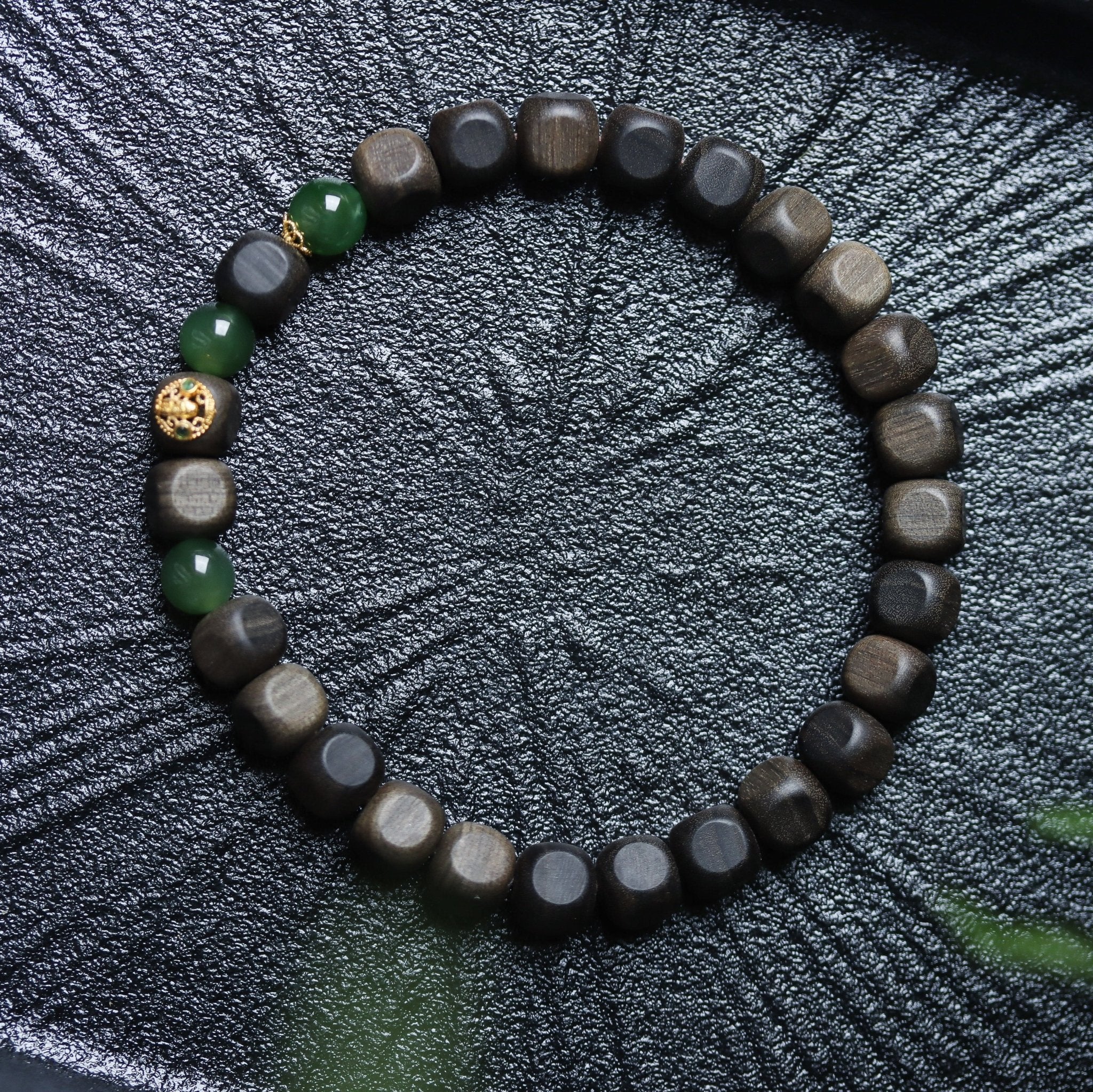 Laoshan Sandalwood and Green Jade Bracelet with 18K Gold - Bracelet - Feather Peace