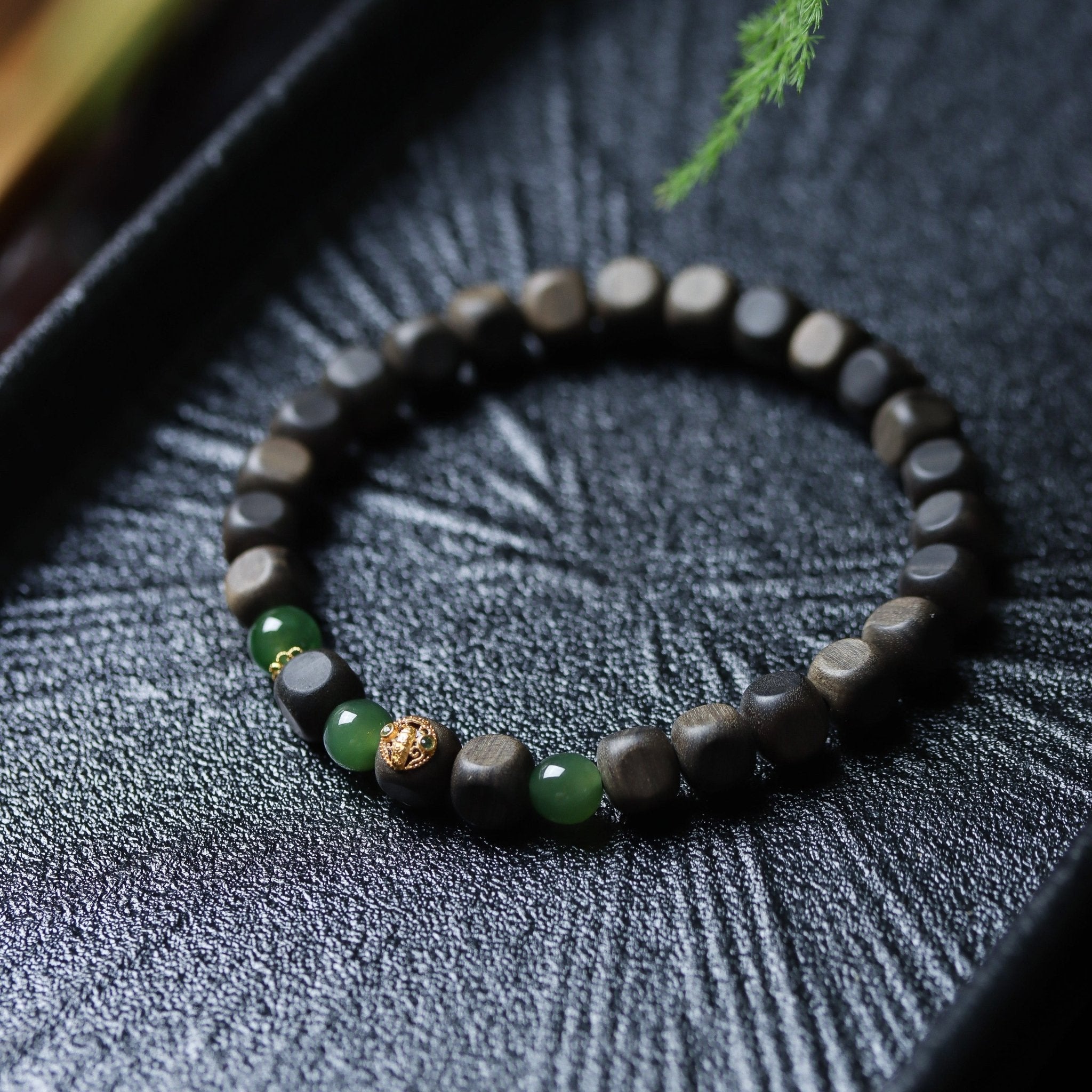 Laoshan Sandalwood and Green Jade Bracelet with 18K Gold - Bracelet - Feather Peace