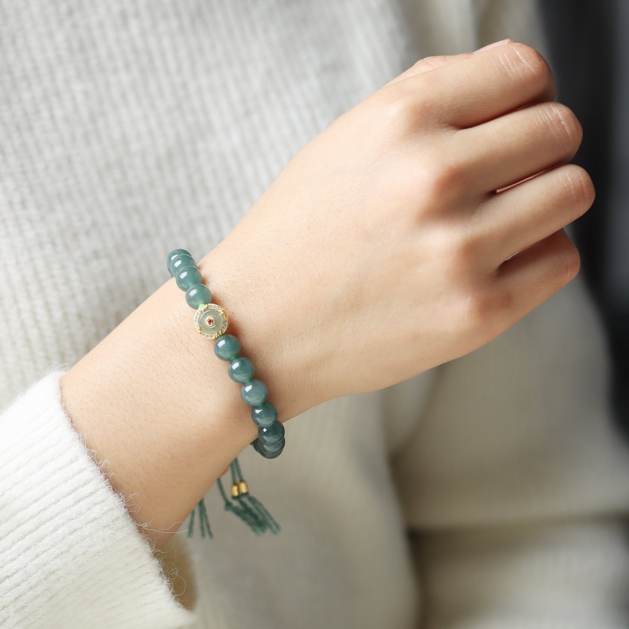 Misty Embrace Jadeit Bracelet - Bracelet - Feather Peace