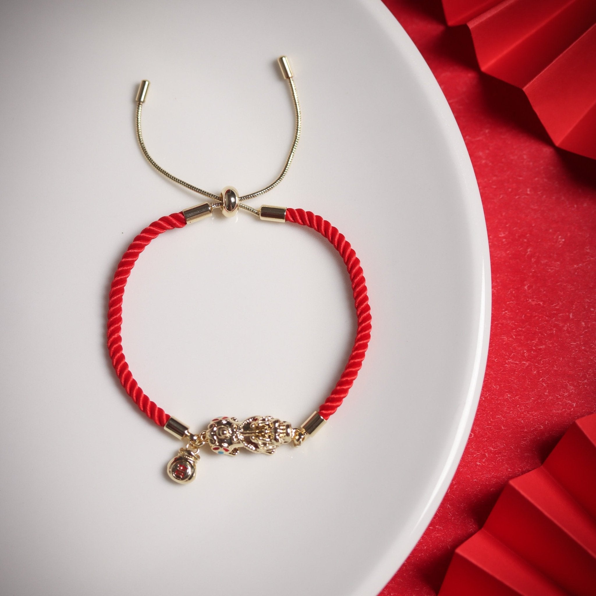 Red String Pixiu Bracelet - Bracelet - Feather Peace